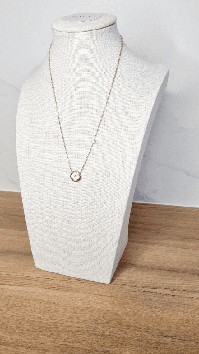 Collier JADE